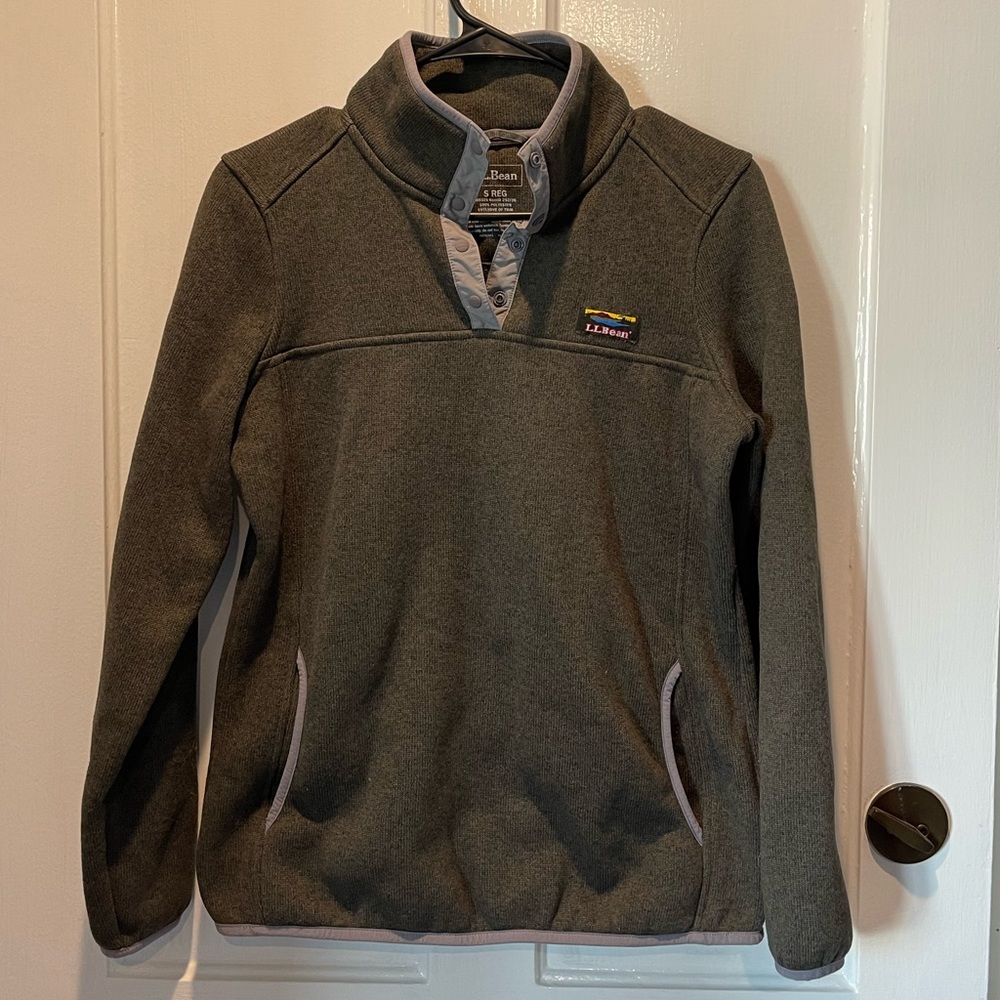 LL BEAN!!  Ladies Small - 1/4 button down Dark Gray sweatshirt.